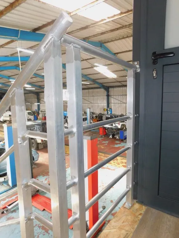 escaliers-garde-corps-le-tampon-socore_3